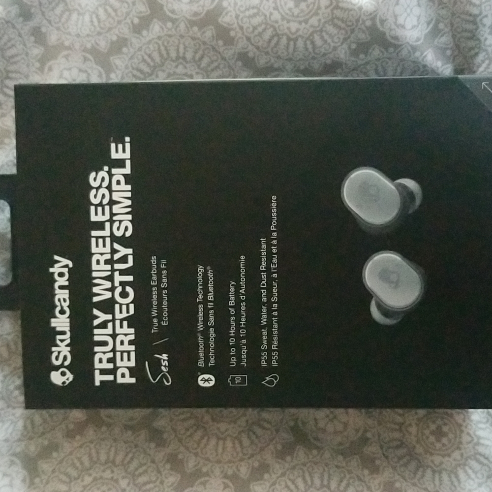 Skullcandy true wireless earbuds black new and unopened